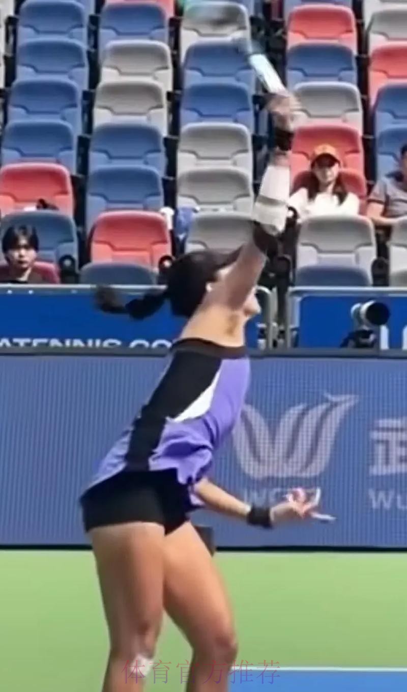 王欣瑜赛前训练状态稳定